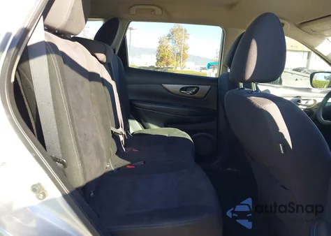 2015 Nissan Rogue Sv z USA, uszkodzony, nr VIN KNMAT2MVXFP570584